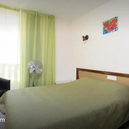 Laguna Park Ii Апартаменты Адехе